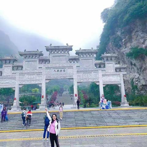 奇险华山   论剑江湖