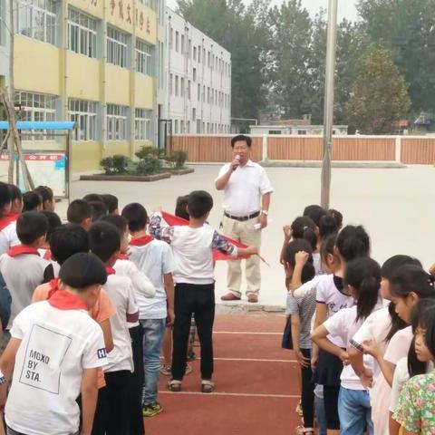 安全意识长记心中，安全演练常规进行――记马兰屯镇板桥小学消防、地震安全逃生演练