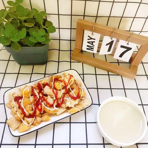 金苹果幼儿园----美食与爱不可辜负