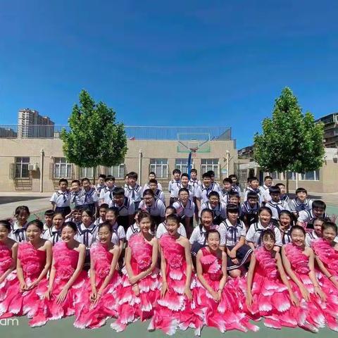龙华小学五一中队--快乐童年