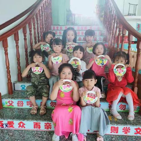 姝含国学幼儿园仁爱二家母亲节，让爱住我心——护蛋大行动！