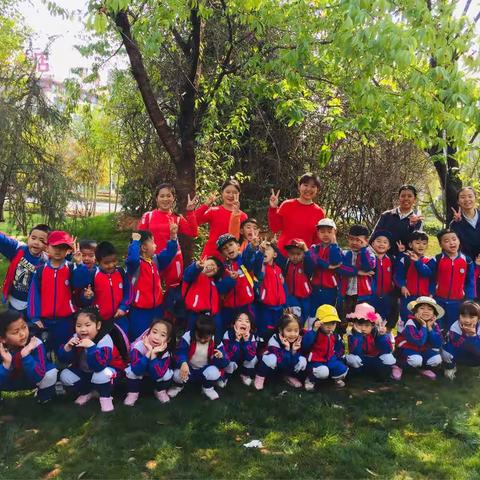 姝含国学幼儿园仁爱二家“亲近自然，拥抱春天”春游活动