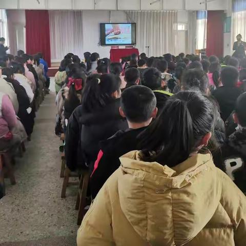 看庄镇柳下邑小学“法治进校园”专题讲座活动