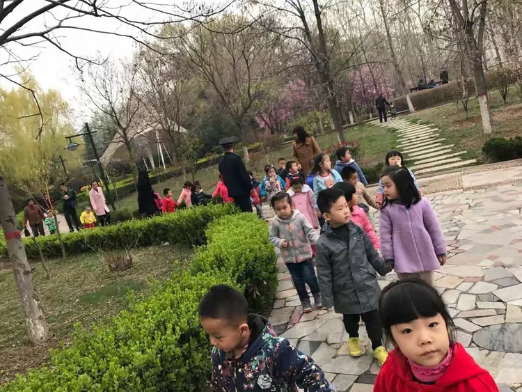 我生活的地方,春天的花海!