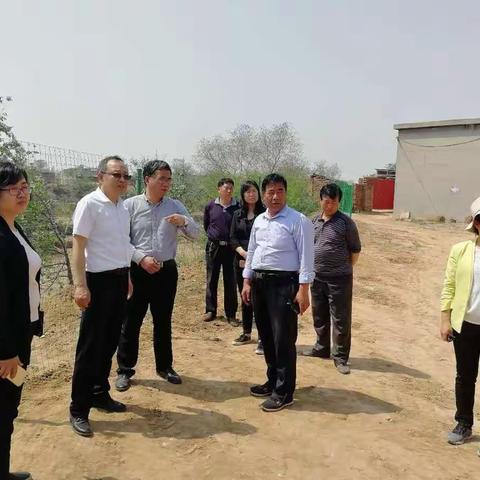 市政协副主席郝伟到北安乐乡督导环境卫生整治工作