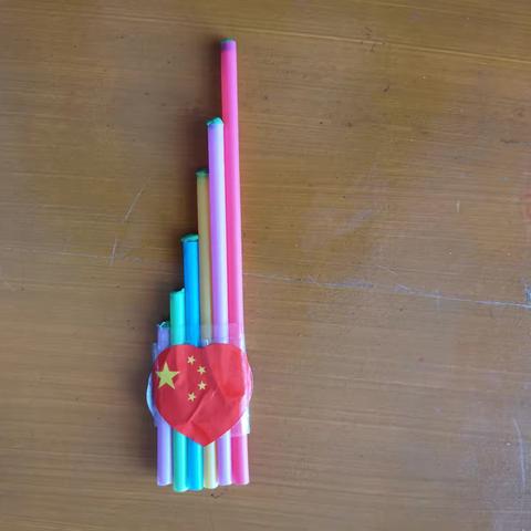 四年级学生小乐器制作欣赏