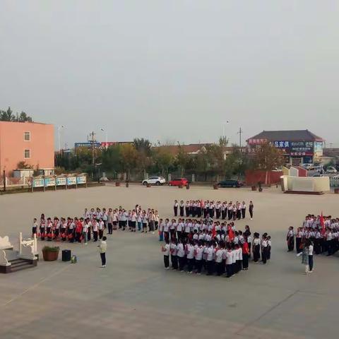胜坨镇实验小学庆祝中华人民共和国成立70周年“合唱比赛”活动掠影