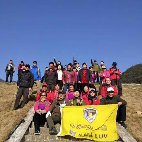 金兰古道 松涛阵阵 清泉石流 鸟鸣山幽 苍翠欲滴 美不胜收