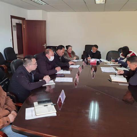 会议部署春节期间环卫保洁工作