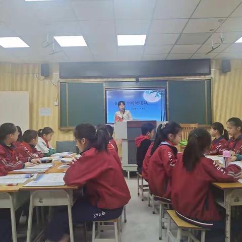 小小课堂多魅力，三尺讲台展风采——记化州市宝圩镇中心学校优质课比赛。