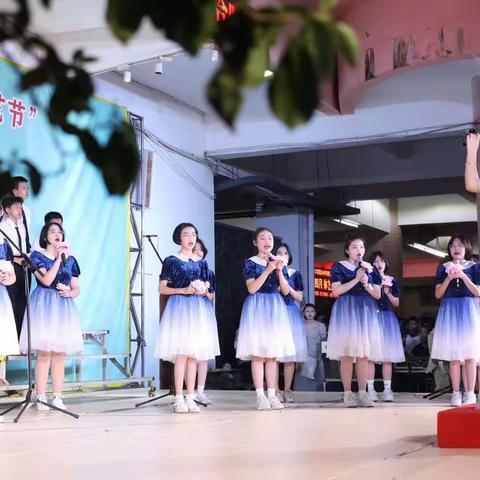 海口九中初一十一班·最美四月 体艺双馨文艺大合唱汇演活动