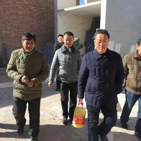 春节慰问送温暖 精准扶贫暖人心