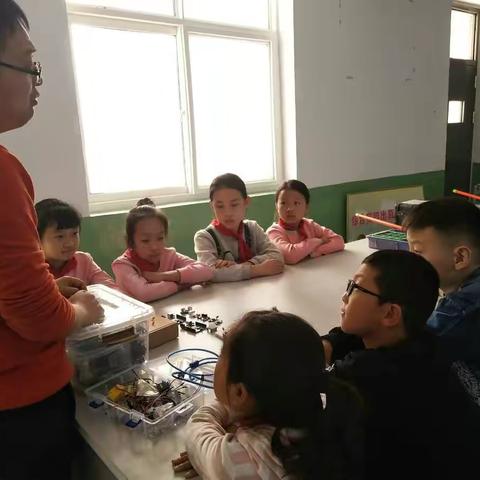中石小学繁星🌟中队创客小队成立！