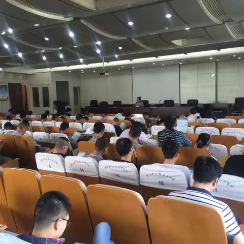 开发区联合社保局开展大病保险政策宣传
