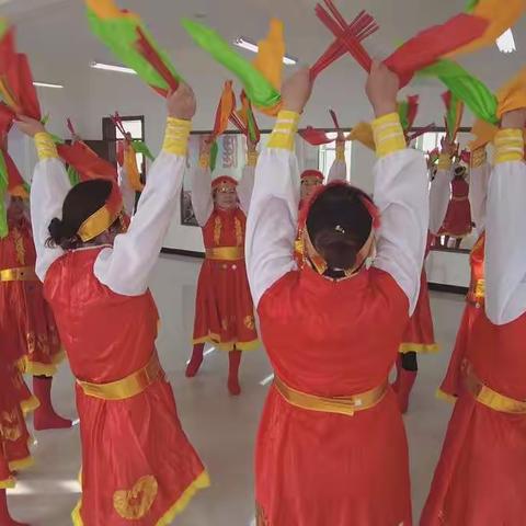 团场居民的幸福“夜生活”