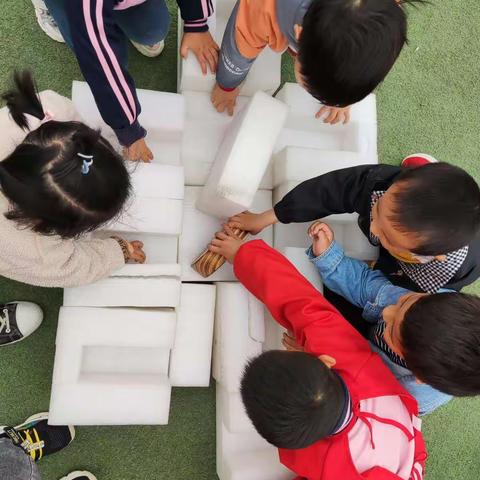 中三班——快乐搭建