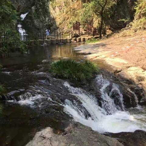一起去避暑