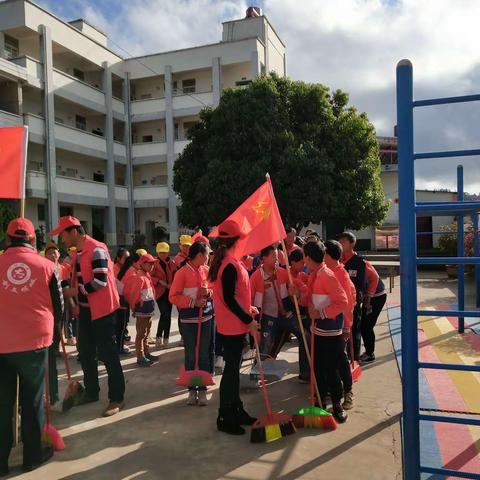 楚雄市子午中心小学杞木完小——创文，我们一直在行动！