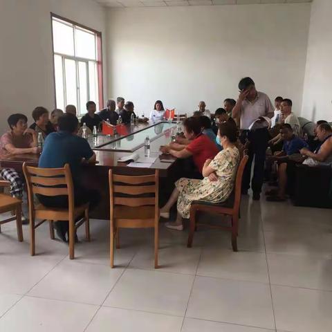 “板凳会”，助力基层党建