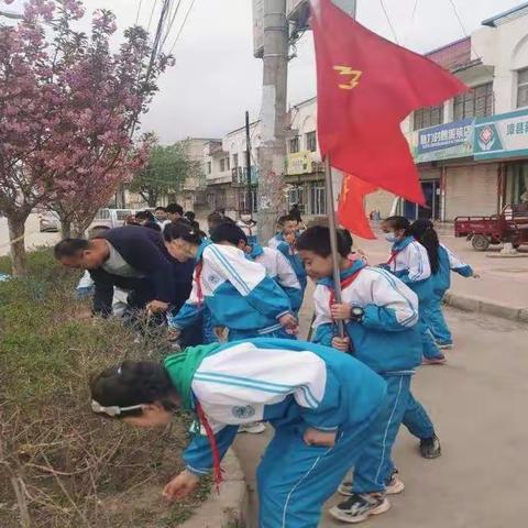 “美丽新寺我呵护“全域无垃圾，我们在行动—新寺中心小学长期开展“美丽新寺我呵护，全域无垃圾”实践活动