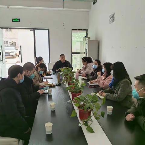 学习互促谋发展‖唐延社区包抓科室莅临社区开展工作交流