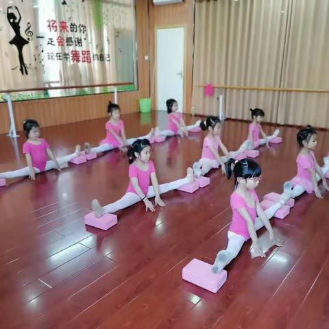 凯迪舞蹈～“停课不停学”