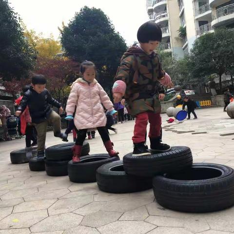 贵阳南明区经典时代幼儿园“户外游戏”