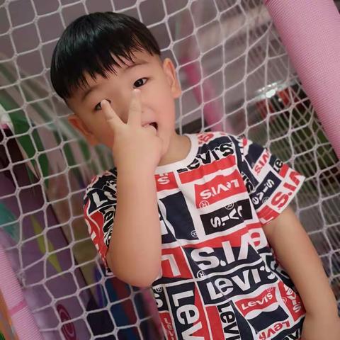 红黄蓝亲子园 欢乐小一班 伏一睿 九月成长记录💓