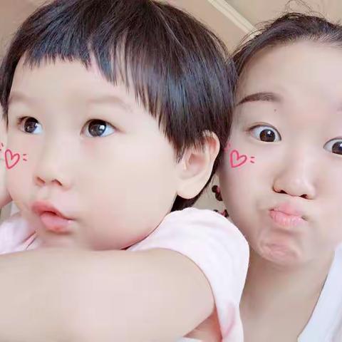 红黄蓝亲子园 欢乐小一班 周思敏九月成长记录