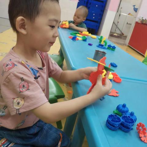 鹤祥幼儿园小A班周活动(第二周)