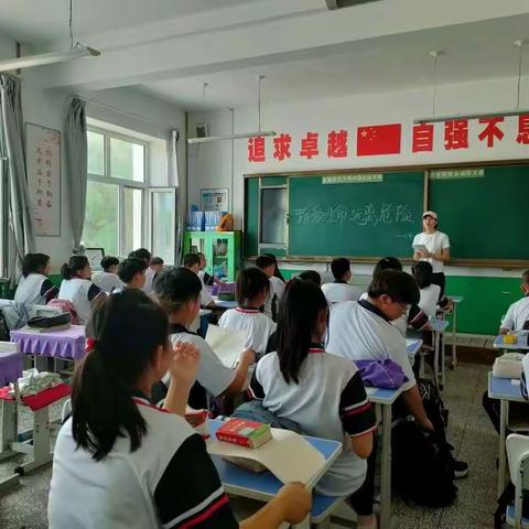 汤池镇中心学校2021-2022学年六年一班暑假活动