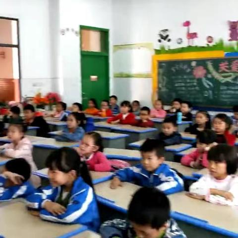 咱二(1)班活动真精彩！