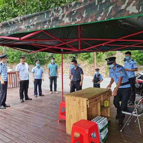 区委常委、政法委书记于四海赴太阳湾督导“反偷渡，防输入”疫情防控工作