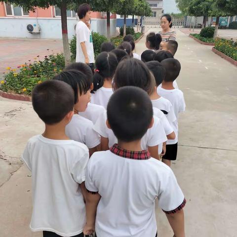 “初探小学，礼遇成长”——左家坞镇大旺庄幼儿园大班幼小衔接活动记录