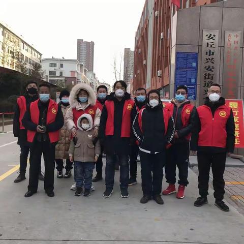 暖心护学岗，当好孩子们的守护神--三（3）中队爱心护学岗