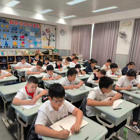 2025学年硬笔书法4班