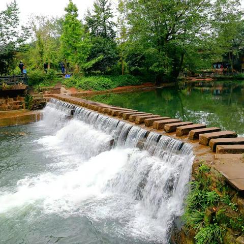 川中古镇，水墨上里