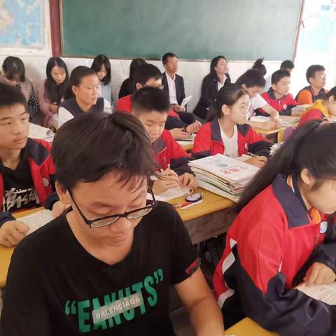 金桂飘香，再话语文教研芬芳——铜城学校初中语文组开展优质示范课活动