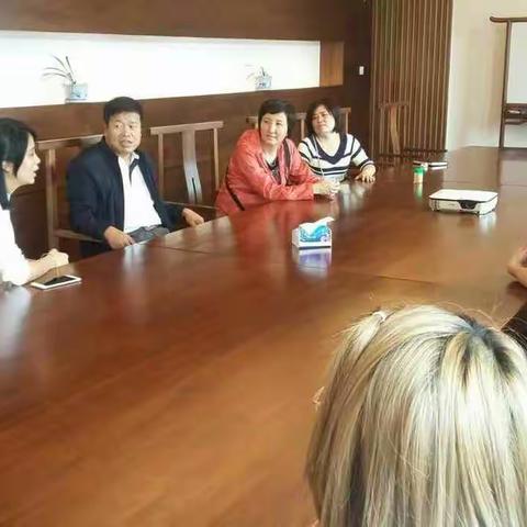 西安市统计局来蓝田抽查国家企业一套表单位清查工作