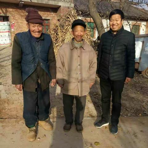 统计局扶贫送温暖，见真情，扎实完善资料