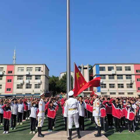 铭记历史 勿忘国耻｜郑州市第七十中学举行“纪念九一八”主题升旗仪式
