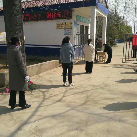 栖山镇马村小学组织开展开学前防疫情应急演练活动