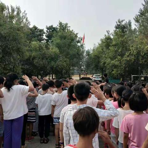栖山镇马村小学举行开学第一课及庆祝建国70周年庆典活动
