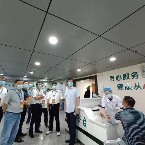 血压防治促健康  人大监督保推进