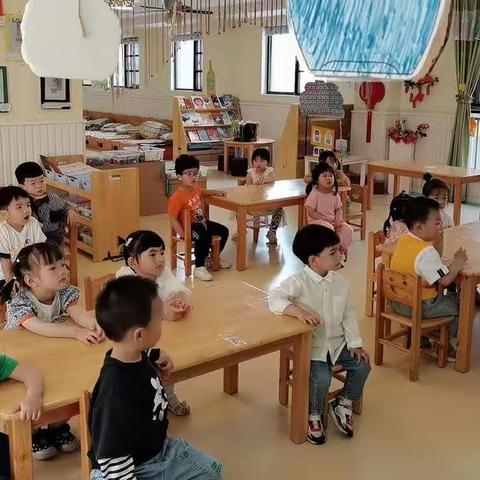 致敬劳动者—七彩森林幼儿园青鸟班