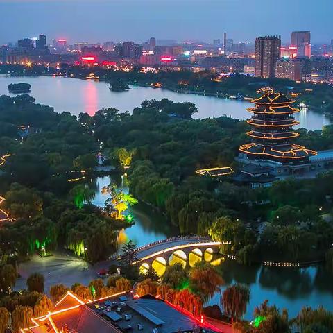 畅游泉城济南《七绝诗十二首》