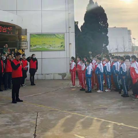 莱州市三山岛学校“党建带队建，做四有教师”师德宣誓活动