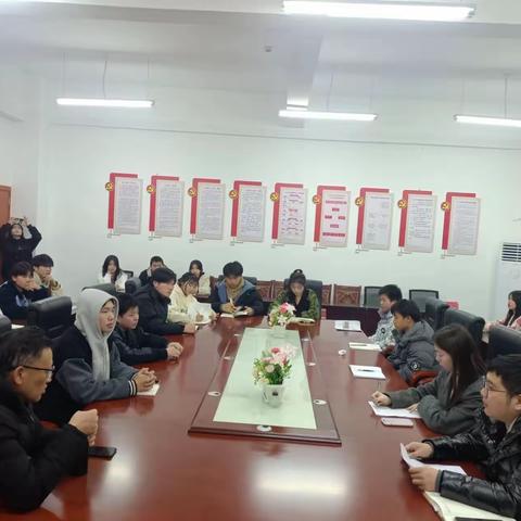 踔厉奋发向未来 凝心聚力担使命———宜黄县职业教育中心学生会召开新学期工作会议