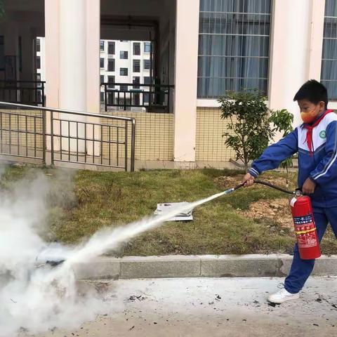 港口区沙港新区小学2022年秋季学期119全国消防宣传月主题系列活动