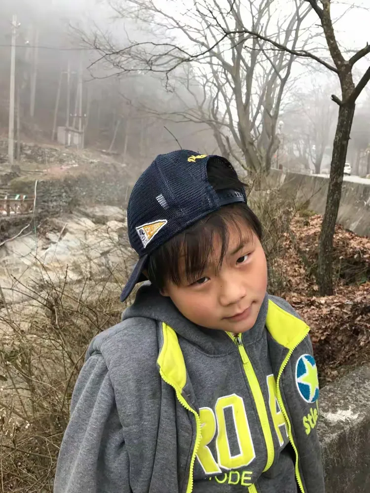 大哥哥搞怪